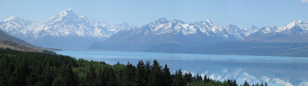 Panorama sur le massif et le lac Pukaki